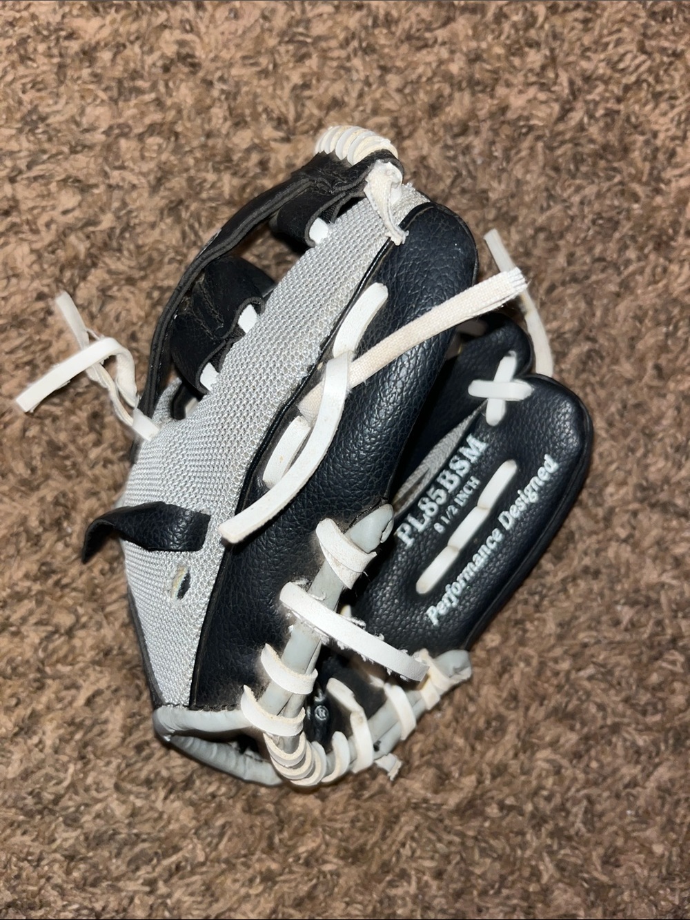 Rawlings Black and White Youth Baseball Glove